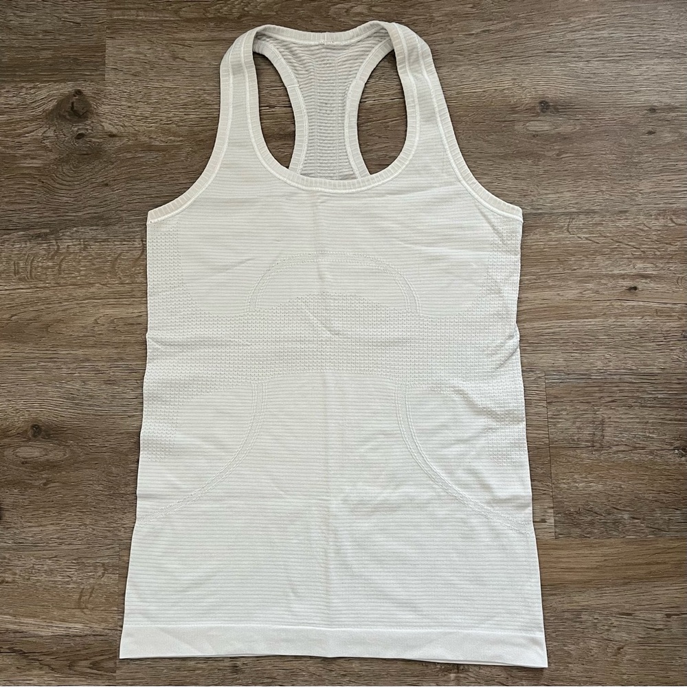 Lululemon Swiftly Tank Top Size 4 Racerback Anti Stink White